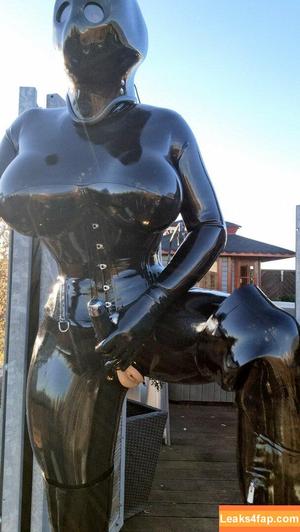 rubberdollemma photo #0151