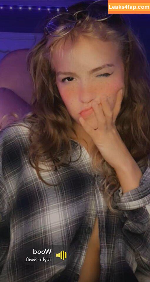 rubberduckiejo /  leaked photo photo #0009
