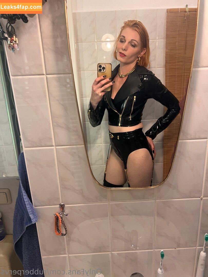 rubberpervs / rubber_p3rvs leaked photo photo #0003