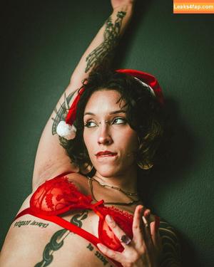 Rubiascarlet photo #0068