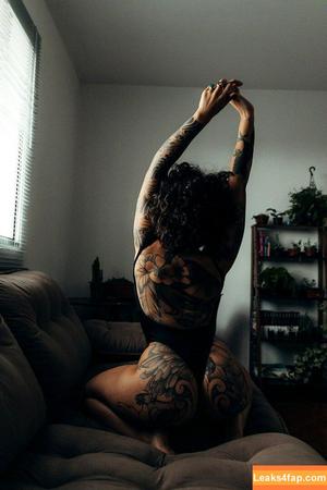Rubiascarlet photo #0146