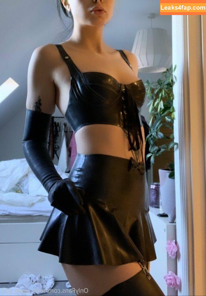 Rubyhexx / therubyhexx leaked photo photo #0055