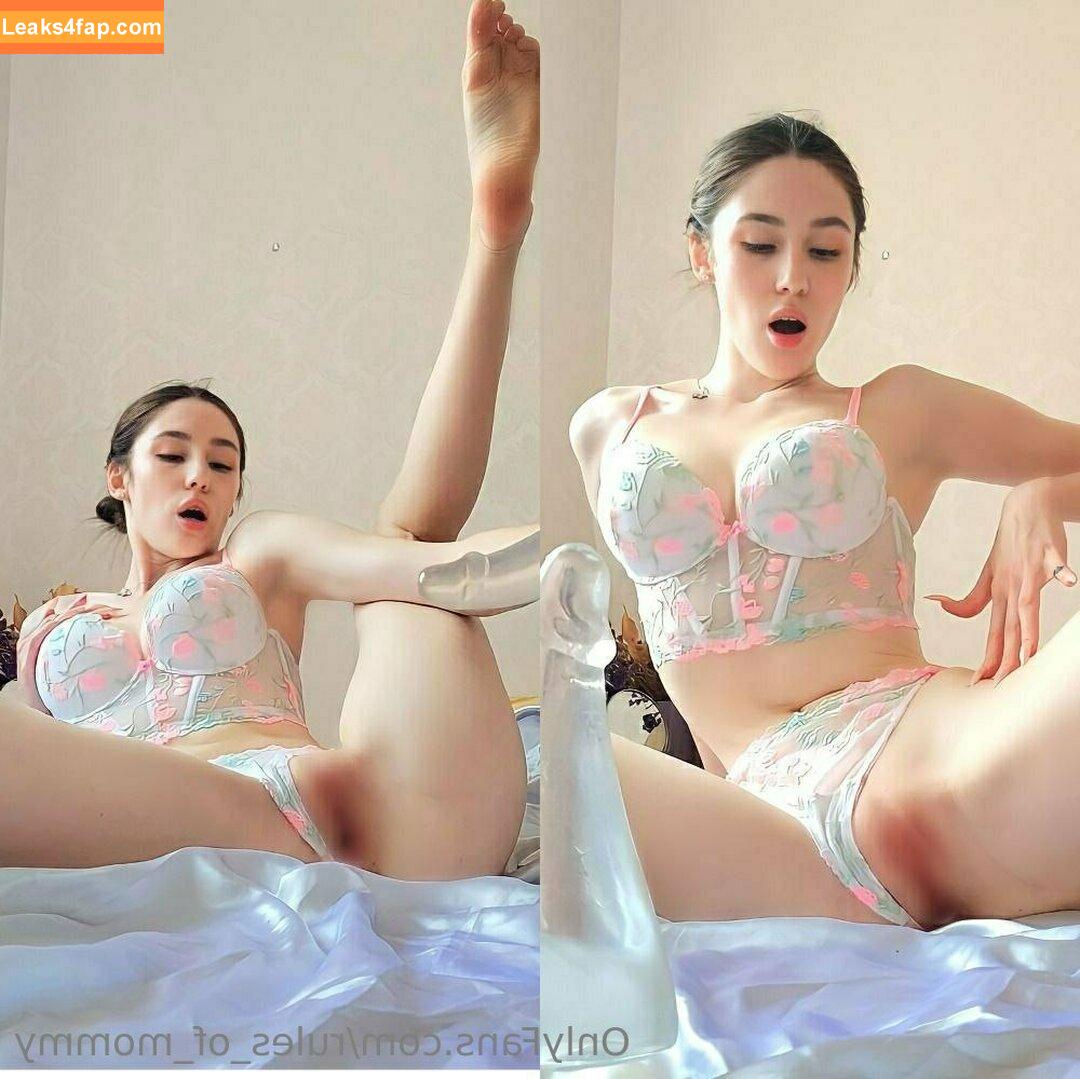 rules_of_mommy / mommyrulestheworld leaked photo photo #0350