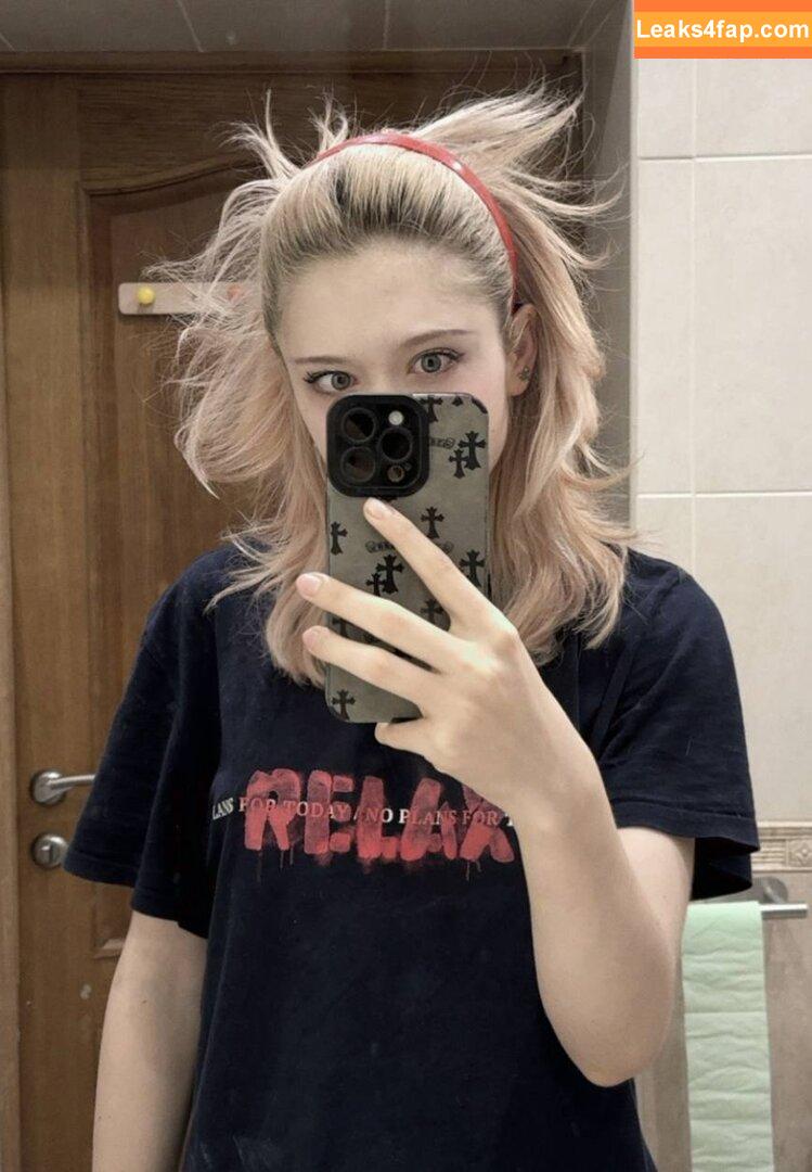 Russian Girls / russian_girls__ leaked photo photo #0035