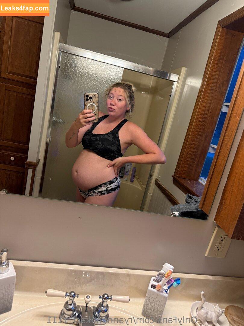 ryannandkaci_1111 /  leaked photo photo #0001