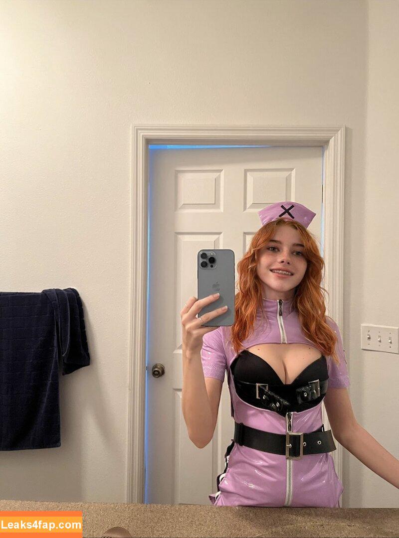 rylieeee / CarolynZambrano / Rylie / rylieeee__ / smileyrileyxxx leaked photo photo #0011
