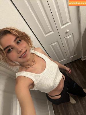 rylieeee photo #0016