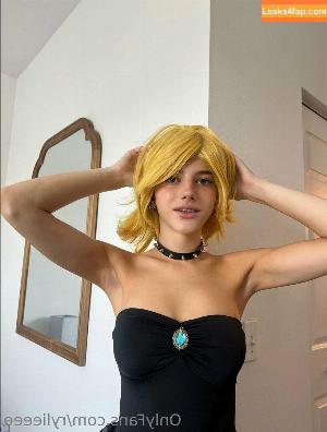 rylieeee photo #0081