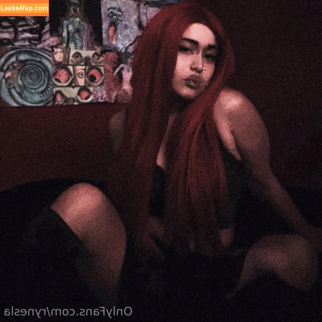 rynesla /  leaked photo photo #0001