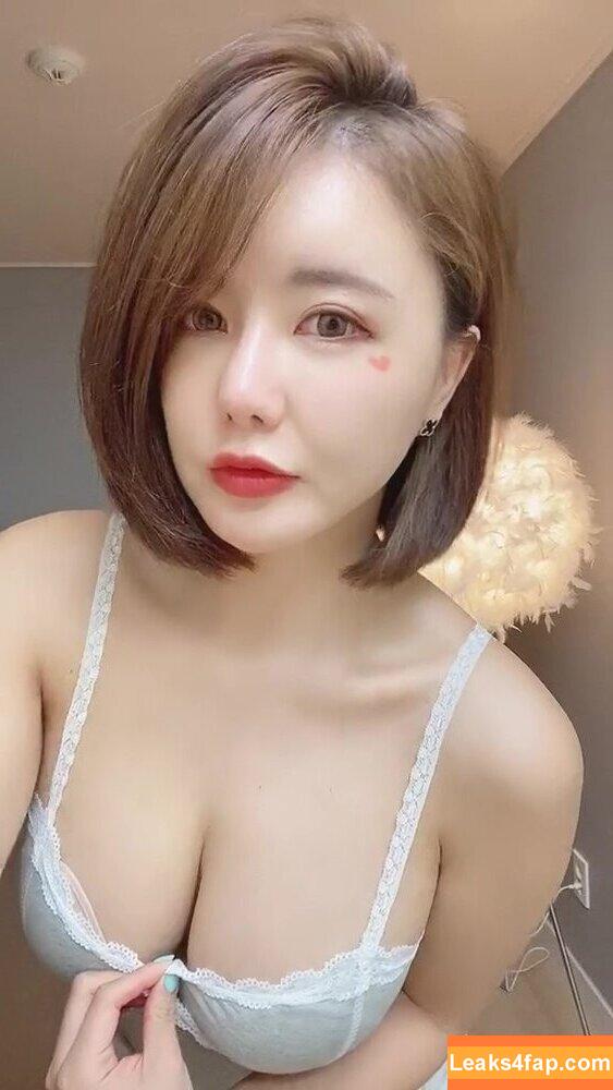 Ryu Ji Hye / 6767.28 leaked photo photo #0003