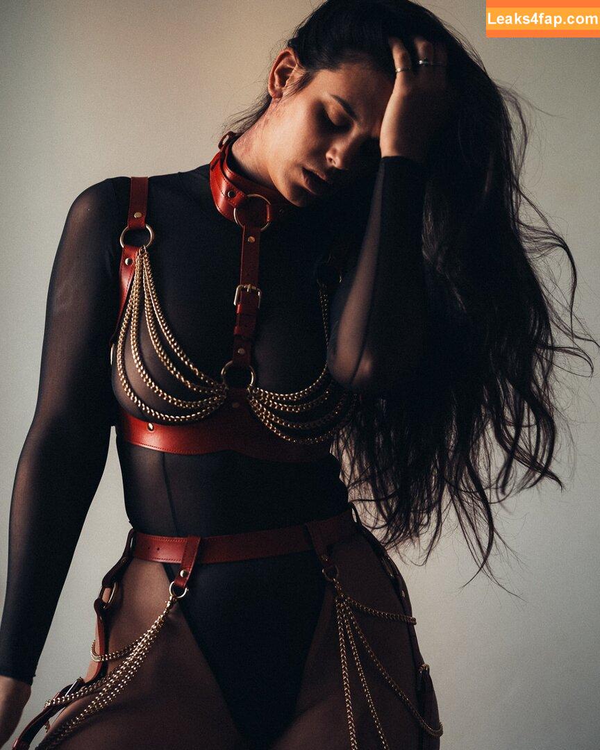 ___s.asha_ / __s.asha____ / _s.asha_ / s.asha / sasha ramirez / sashaswan / tistlarmuses leaked photo photo #0259