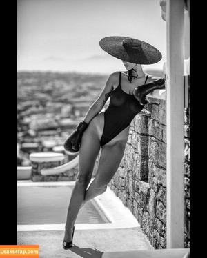 ___s.asha_ photo #0001