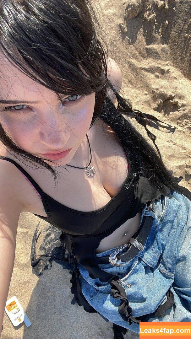 saabine777 / 4lkiraa / diedatmyhouse / ilovemybunnyakira / sabine_dede / valerine777 leaked photo photo #0075