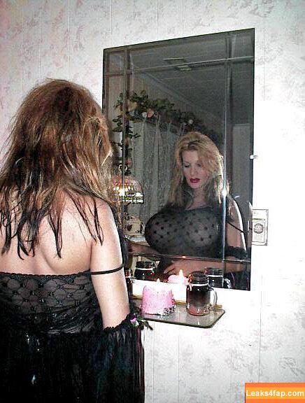 Sable Holiday /  leaked photo photo #0001