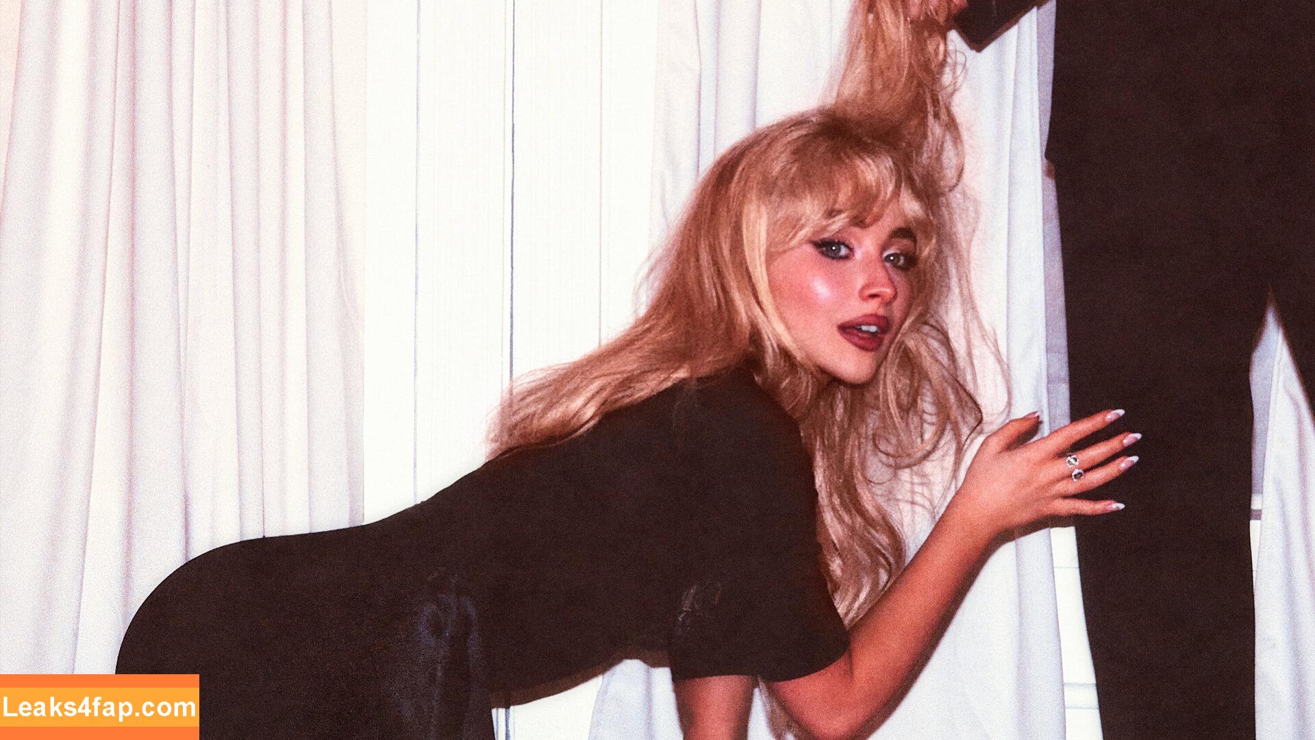 Sabrina Carp /  leaked photo photo #0020