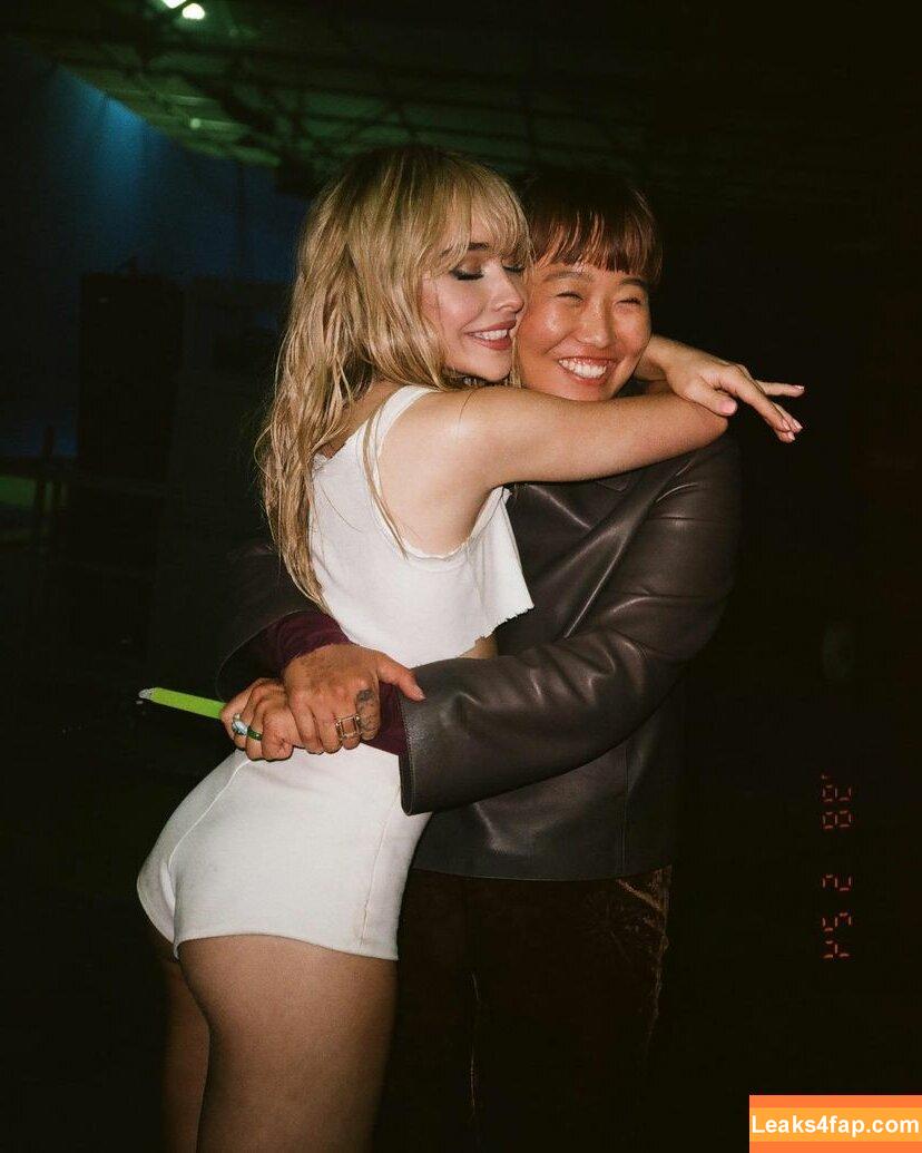 Sabrina Carpenter / https: / sabrinacarpenter слитое фото фото #0091