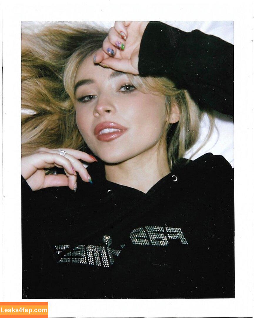 Sabrina Carpenter / https: / sabrinacarpenter слитое фото фото #0101