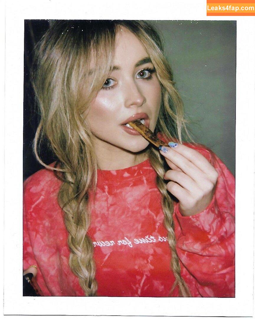 Sabrina Carpenter / https: / sabrinacarpenter слитое фото фото #0102