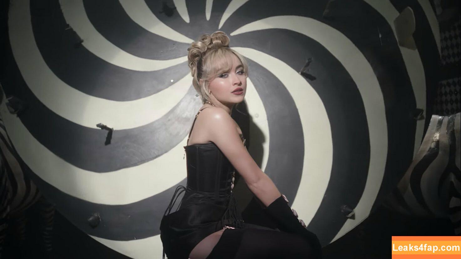 Sabrina Carpenter / https: / sabrinacarpenter слитое фото фото #0118