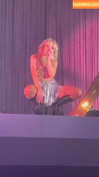 Sabrina Carpenter / https: / sabrinacarpenter слитое фото фото #0269