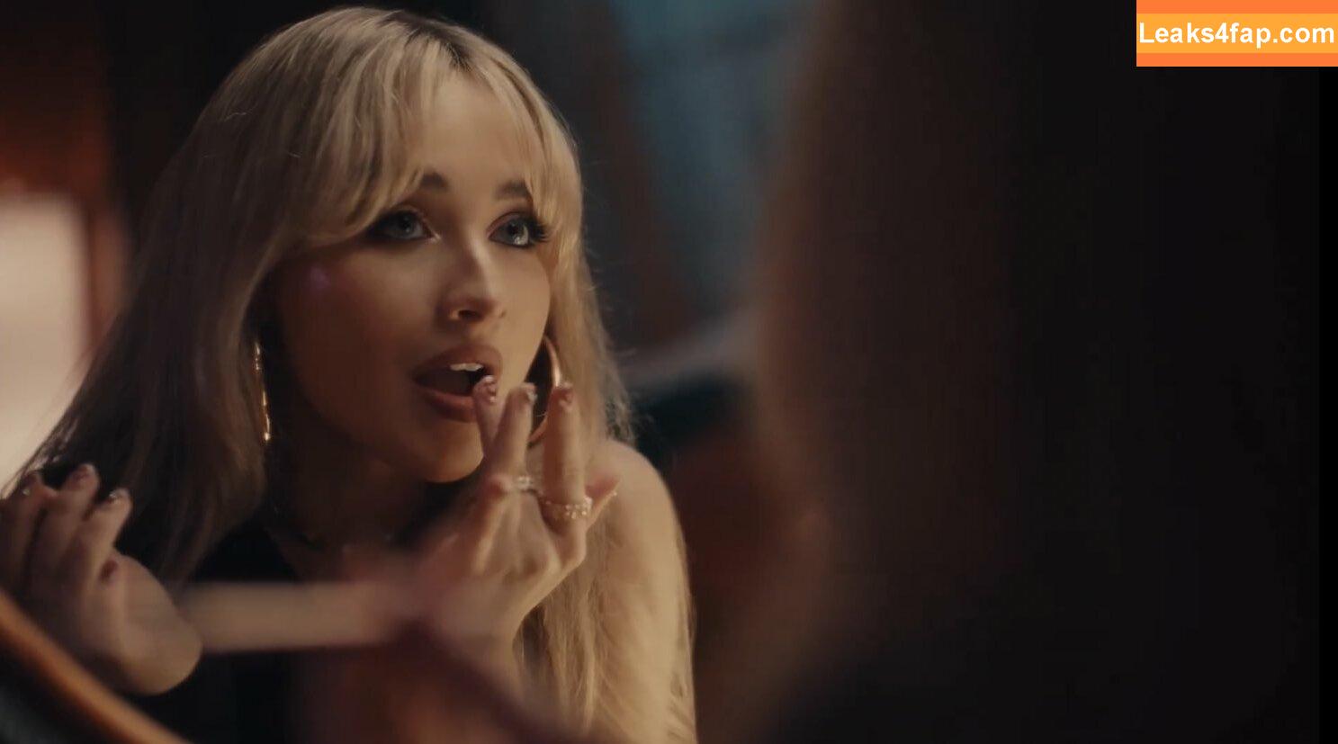 Sabrina Carpenter / https: / sabrinacarpenter слитое фото фото #0298