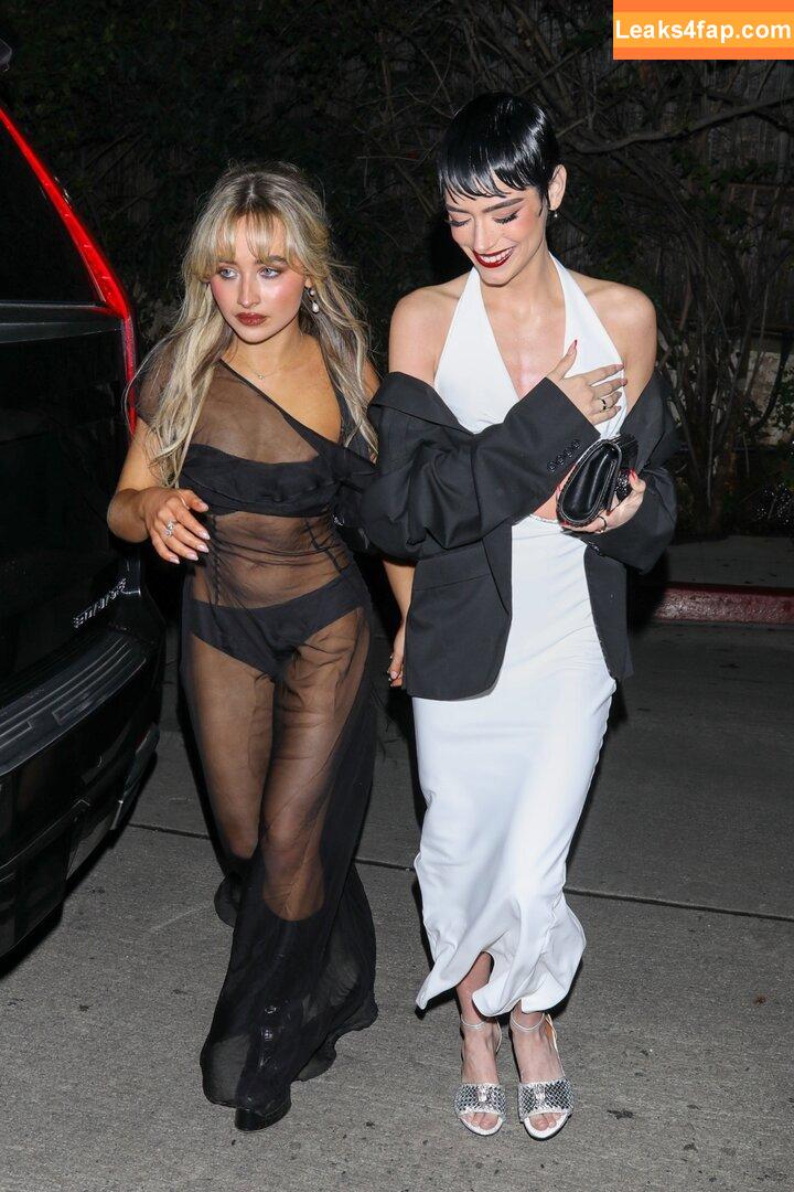 Sabrina Carpenter / https: / sabrinacarpenter слитое фото фото #0421