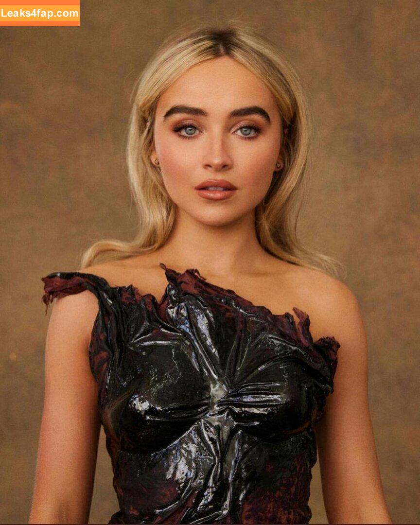 Sabrina Carpenter / https: / sabrinacarpenter слитое фото фото #0462