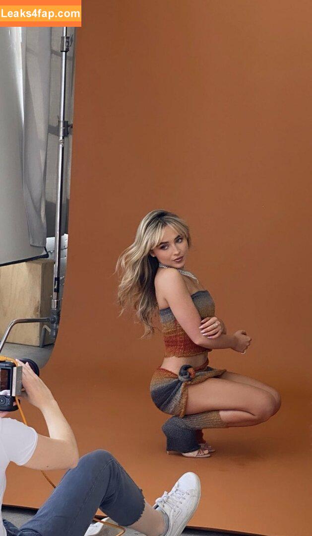 Sabrina Carpenter / https: / sabrinacarpenter слитое фото фото #0587