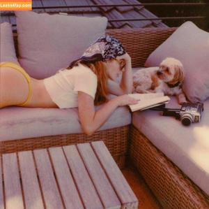 Sabrina Carpenter фото #0008
