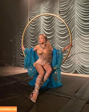 Sabrina Carpenter фото #0127