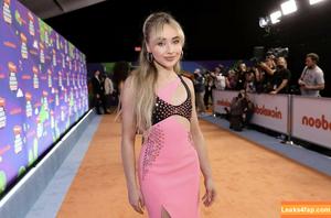 Sabrina Carpenter фото #0171