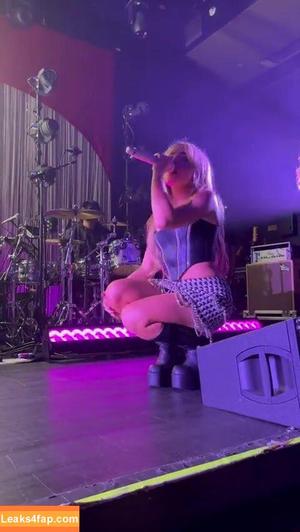 Sabrina Carpenter фото #0266