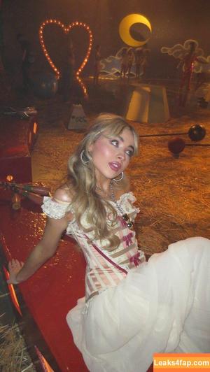 Sabrina Carpenter фото #0372