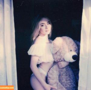 Sabrina Carpenter photo #0604