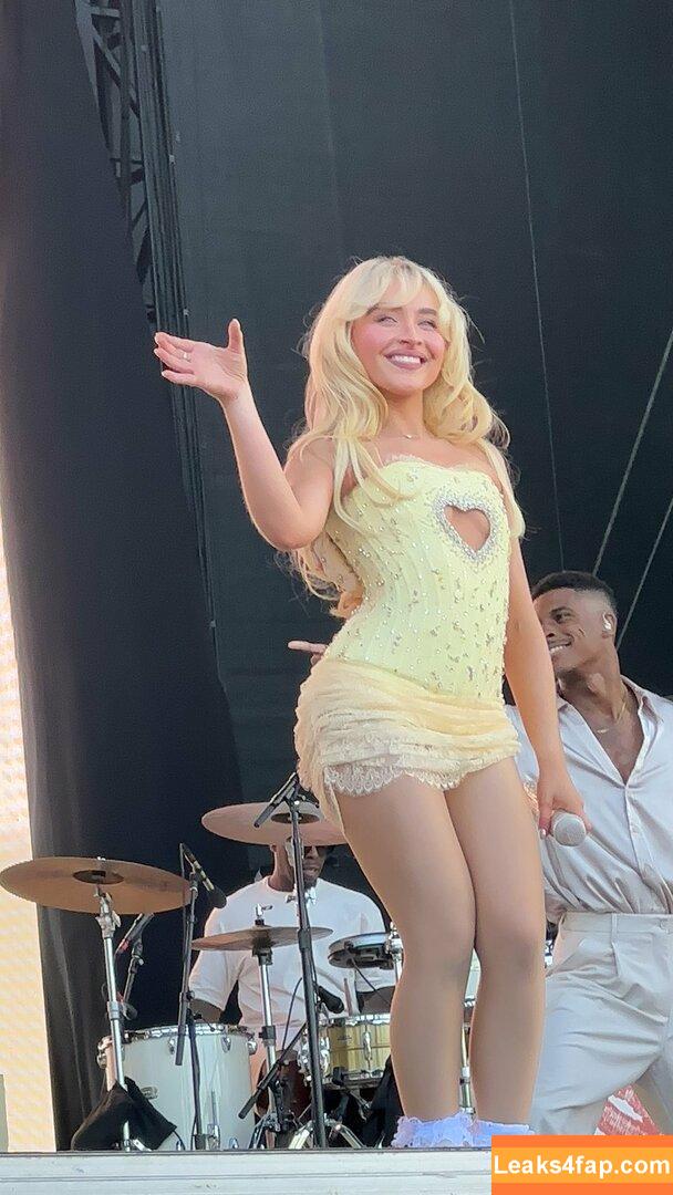 Sabrina Carpenter / sabrinacarpenter leaked photo photo #2301