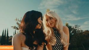 Sabrina Carpenter photo #2813