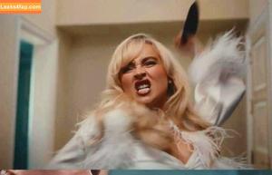 Sabrina Carpenter photo #2823