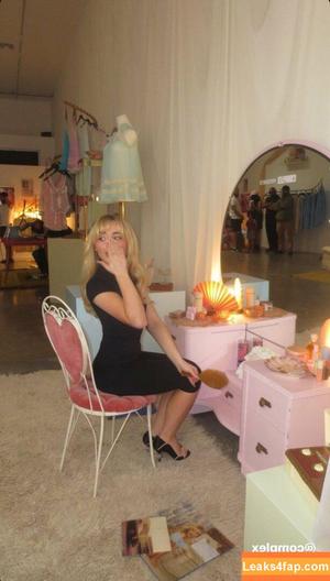 Sabrina Carpenter photo #2849