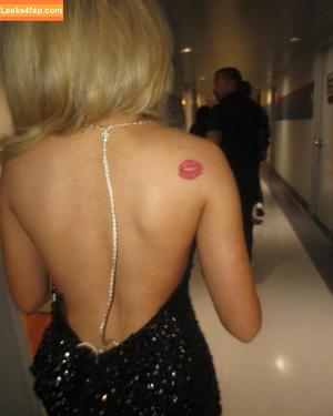 Sabrina Carpenter photo #2871