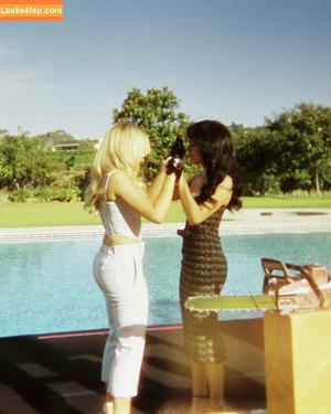 Sabrina Carpenter photo #2879