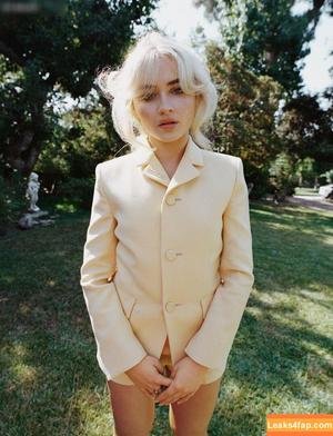 Sabrina Carpenter photo #2904