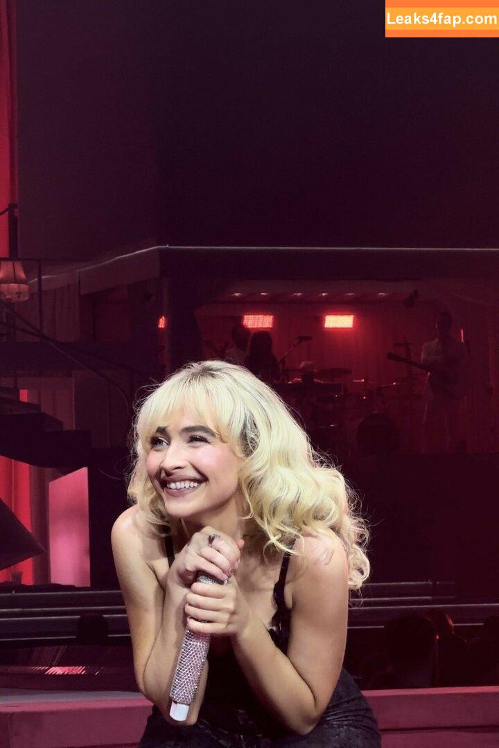 Sabrina Carpenter / https: / sabrinacarpenter leaked photo photo #3110