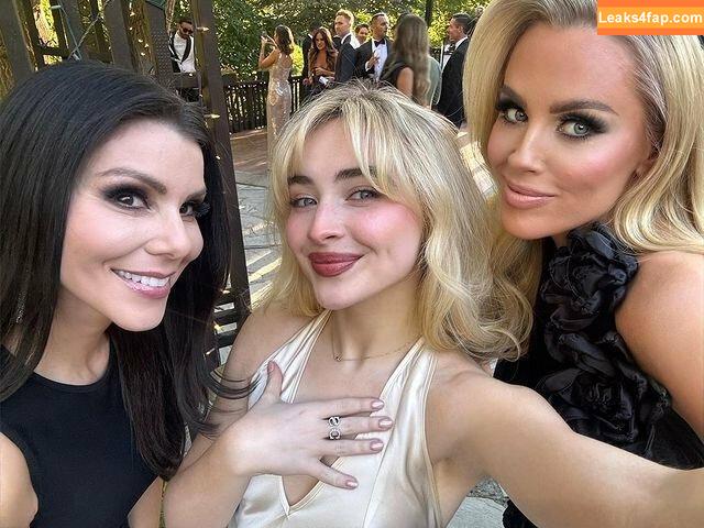 Sabrina Carpenter / https: / sabrinacarpenter leaked photo photo #3134