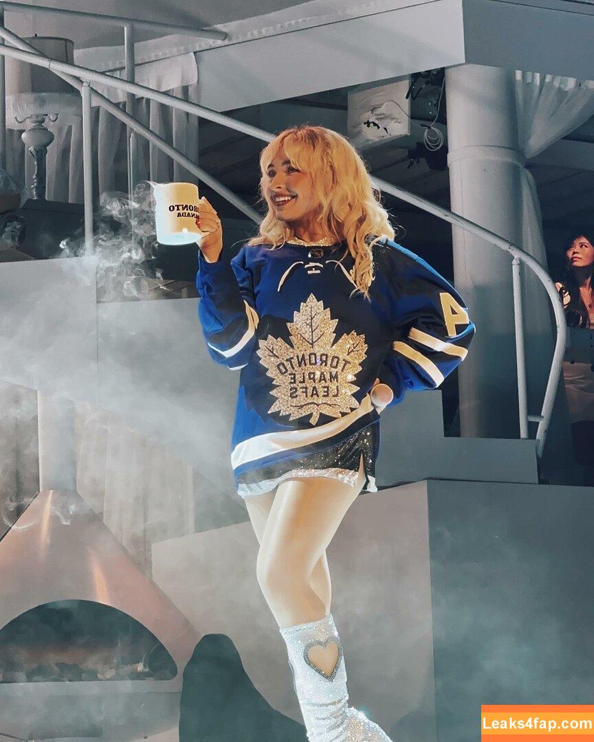 Sabrina Carpenter / https: / sabrinacarpenter leaked photo photo #3154