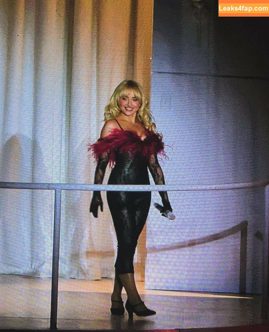 Sabrina Carpenter / https: / sabrinacarpenter leaked photo photo #3190