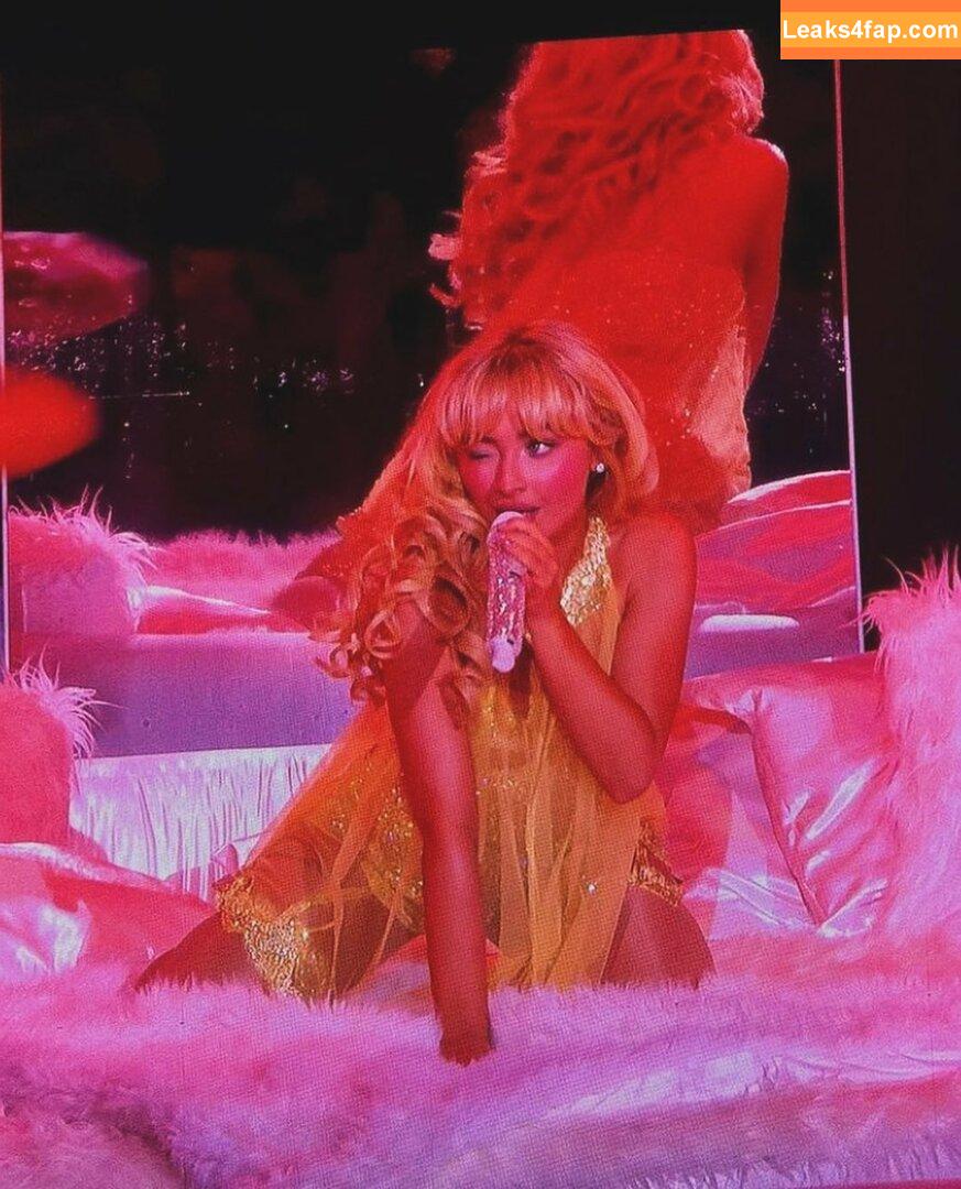 Sabrina Carpenter / https: / sabrinacarpenter leaked photo photo #3191