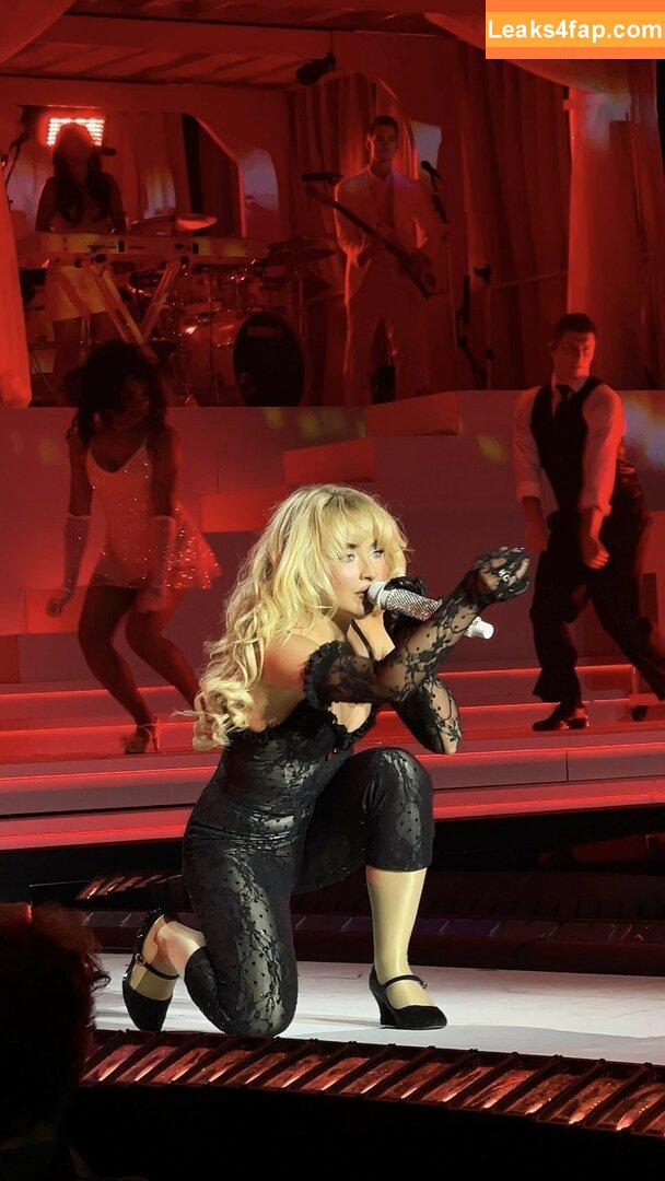 Sabrina Carpenter / https: / sabrinacarpenter leaked photo photo #3221