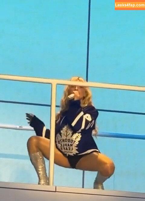 Sabrina Carpenter / https: / sabrinacarpenter слитое фото фото #3241