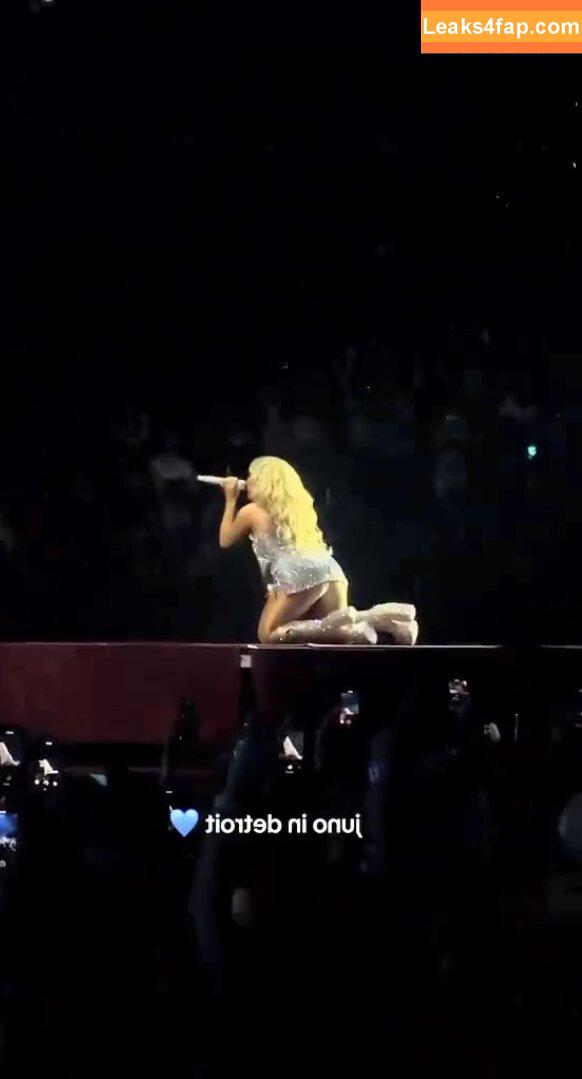 Sabrina Carpenter / https: / sabrinacarpenter слитое фото фото #3260