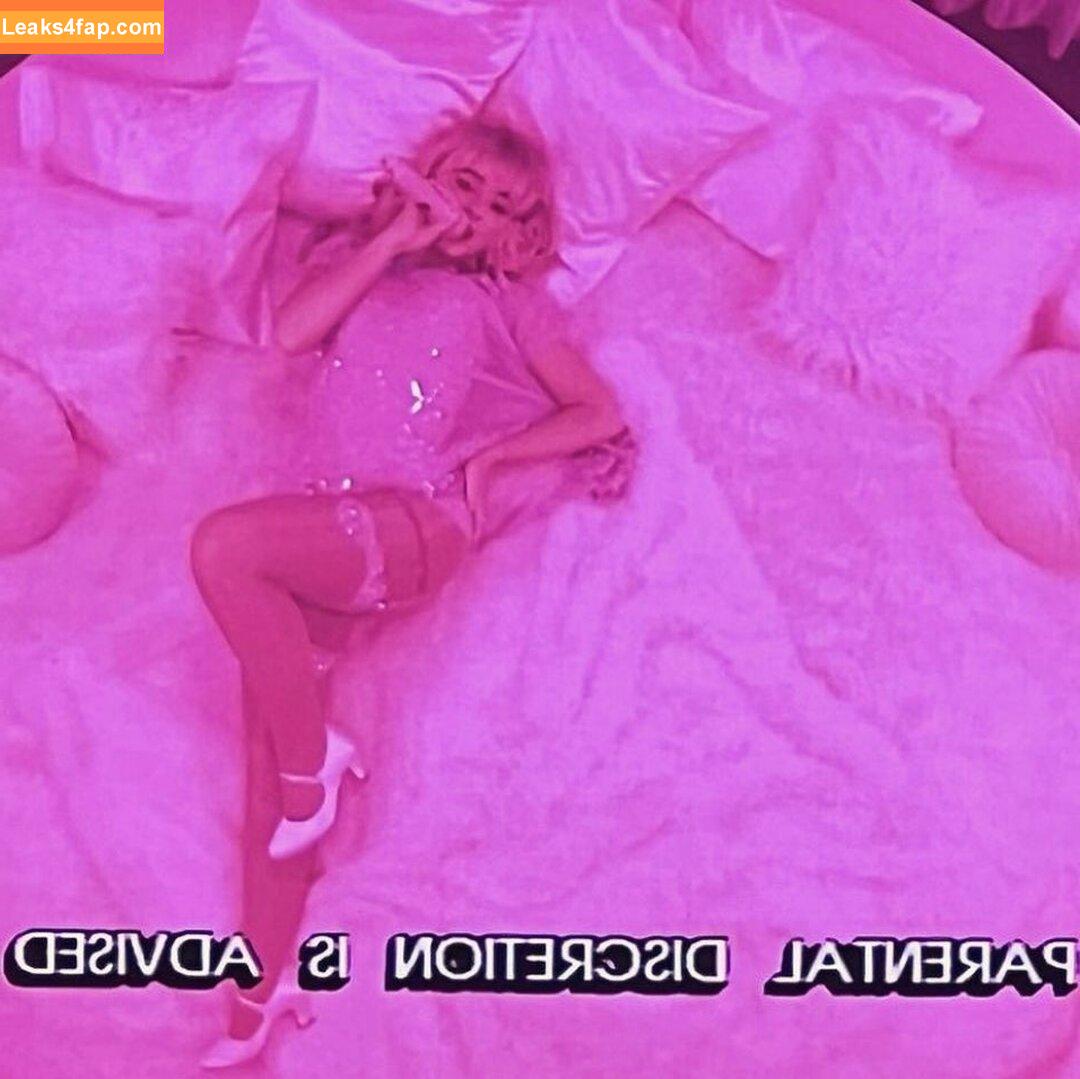 Sabrina Carpenter / https: / sabrinacarpenter слитое фото фото #3278